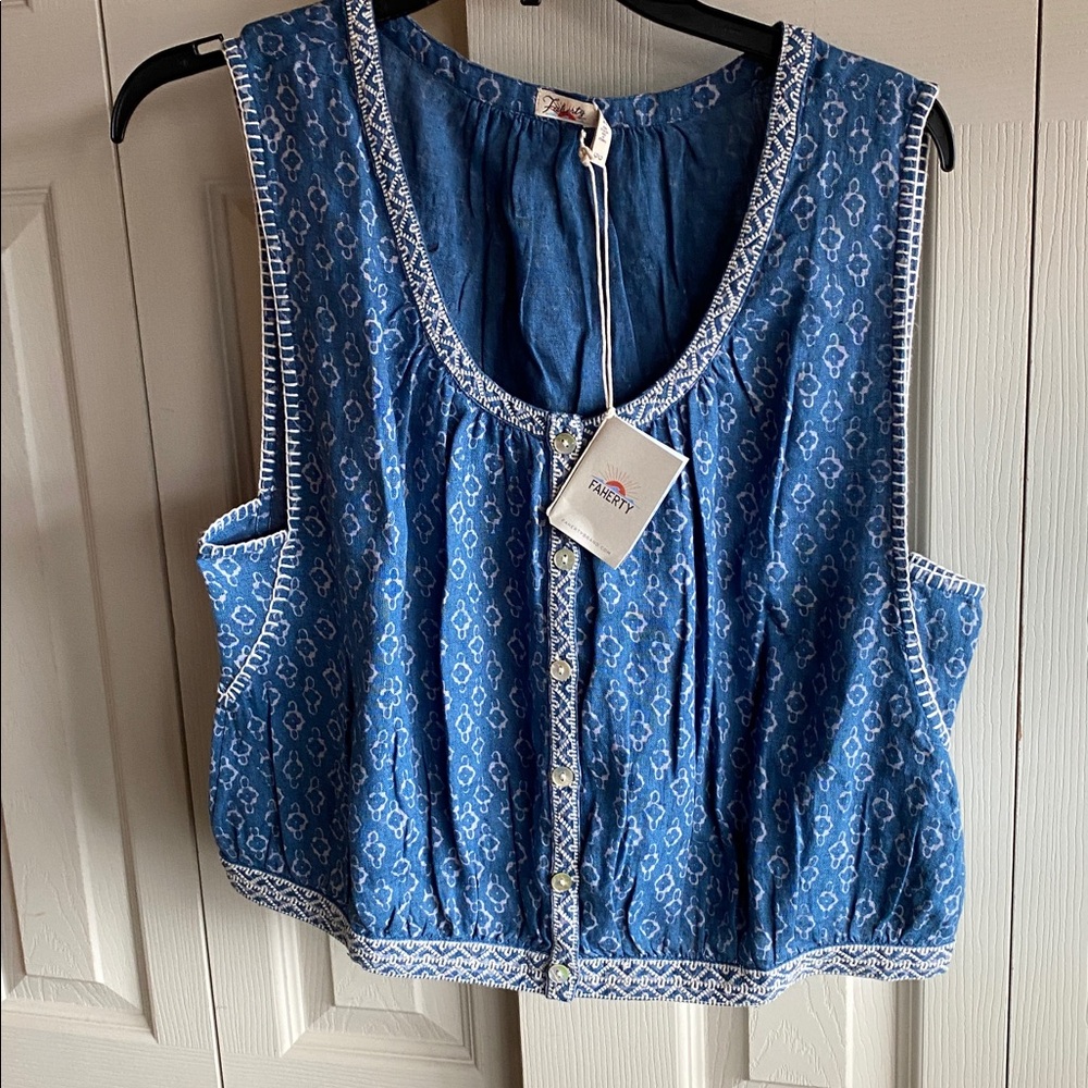 Faherty NWT Isla Embroidered Sleeveless Buttoned Front Denim Crop Linen Top - Picture 4 of 14
